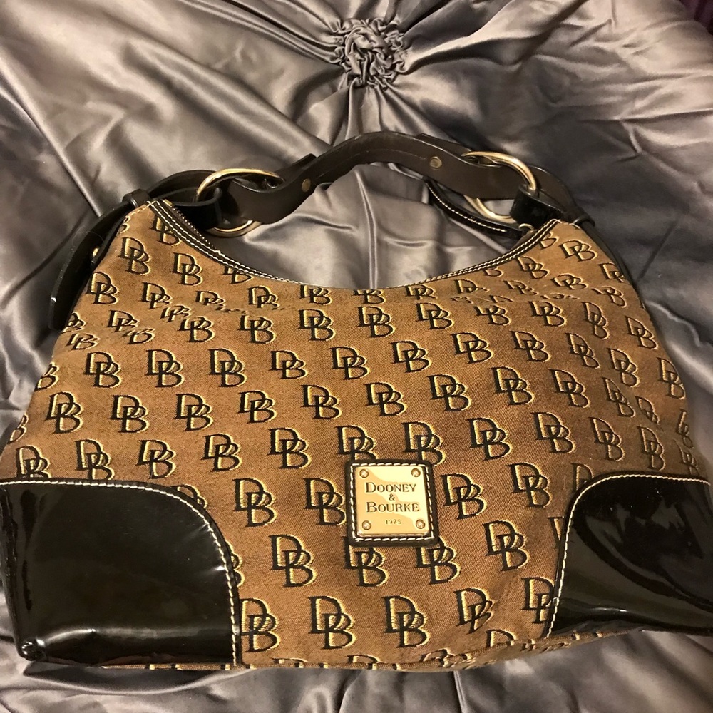 Dooney & Bourke Purse